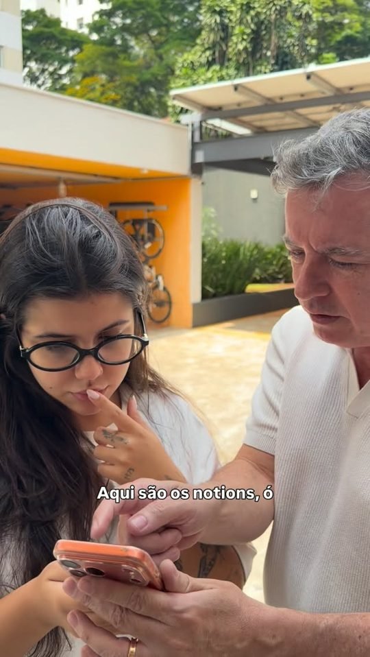Frame de vídeo do Leopoldo